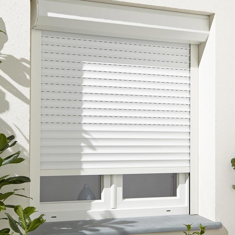 Installation de volet roulant PVC